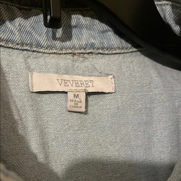 Denim Sleeveless Romper - Picture 5 of 7